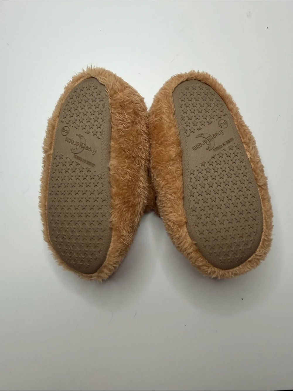 FREE 2 DREAM Kids' Animal Brown Plush Puppy Slippers 11-12